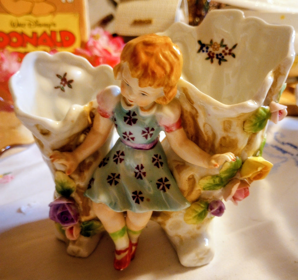 The Vintage Mystery Scoop.